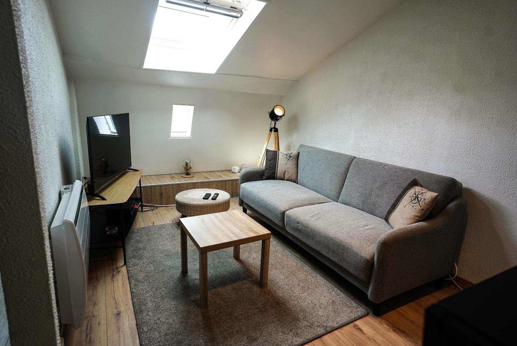 La Place Flore Gare Et Wifi Apartment Besançon